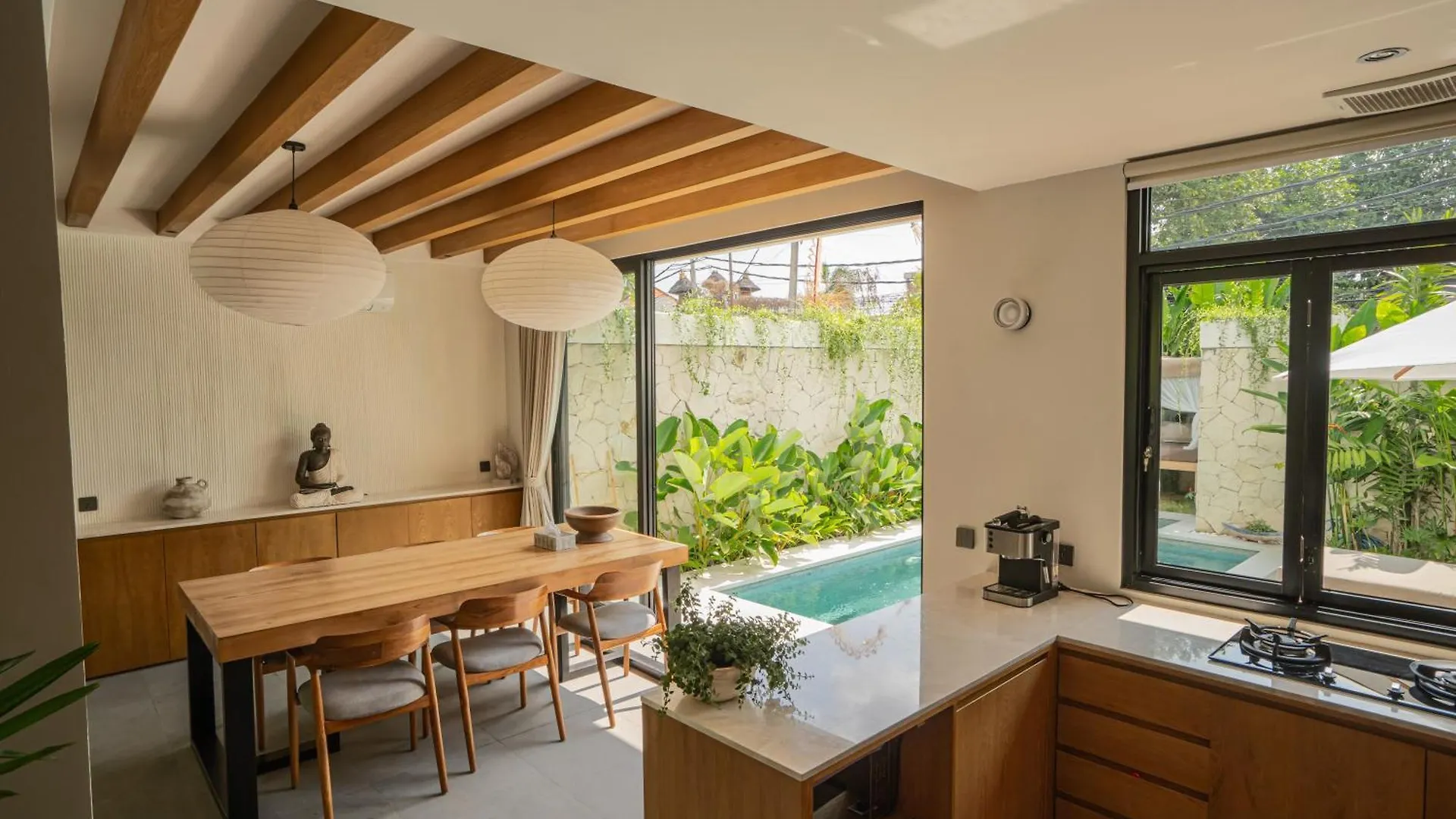 Urban Retreat 3Br Family Friendly Villa Wcook Seminyak